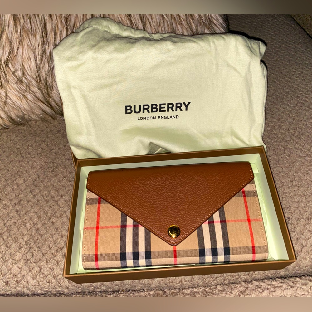 Burberry Vintage Check Continental Envelope Purse